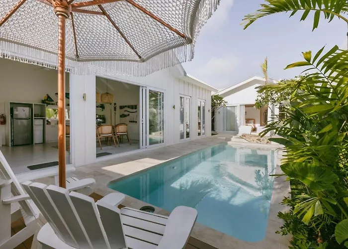 Rumi Bumi - Tropical Shack Near Melasti *